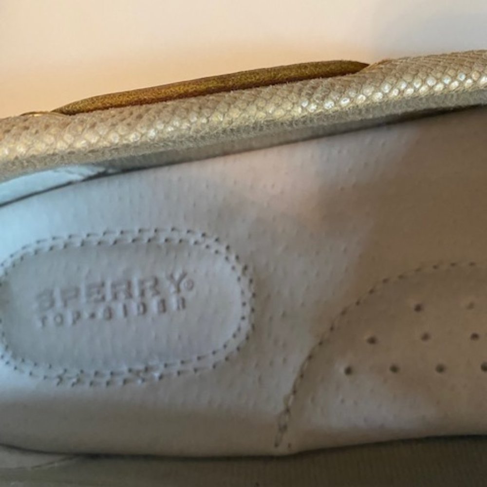 Sperry Topsiders - Picture 2 of 9